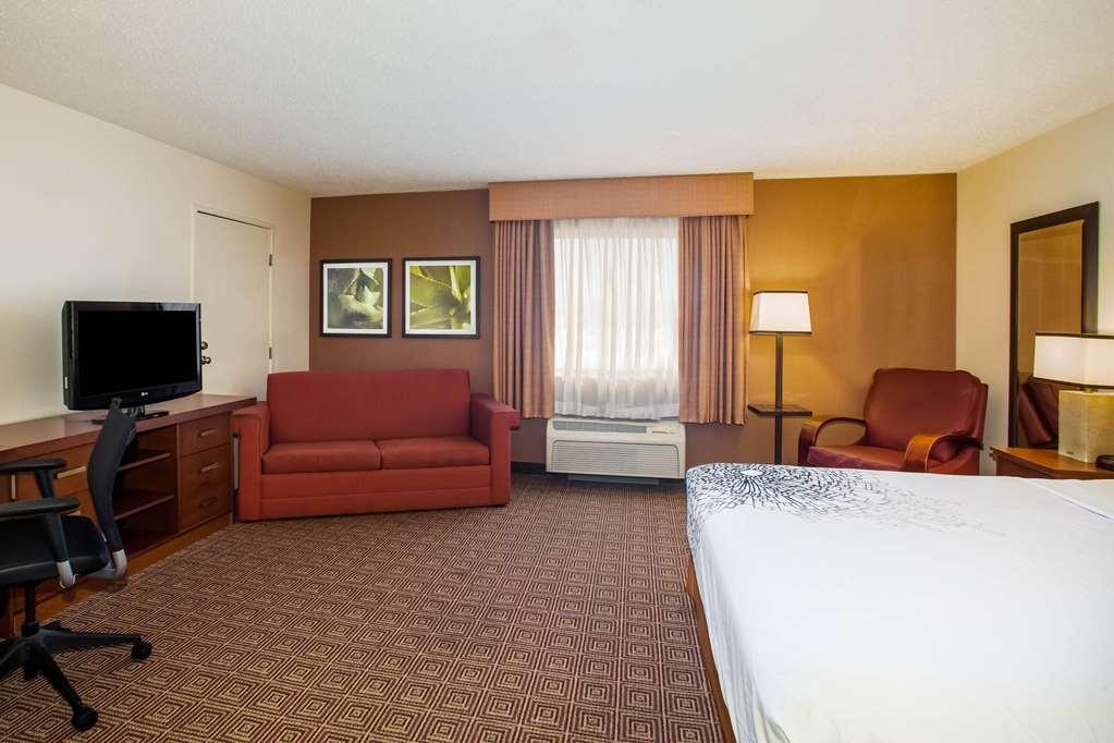 Готель Baymont By Wyndham Columbia, Mo Номер фото